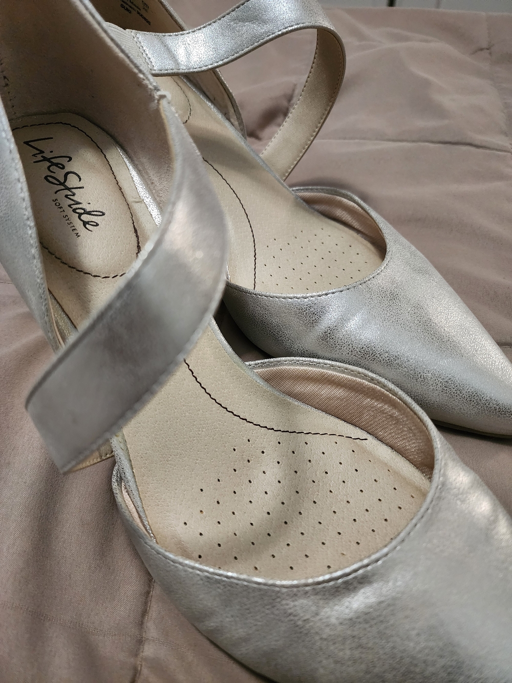 Life Stride Metallic Silver Mary Jane Heels
